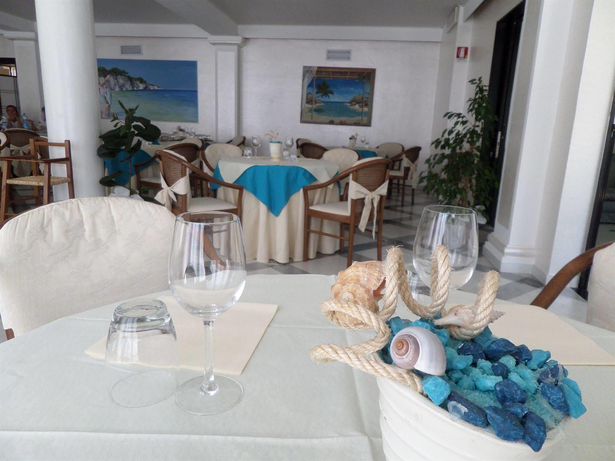 Swiss International Hotel Elba - Il Magnifico Марчана Марина Екстериор снимка