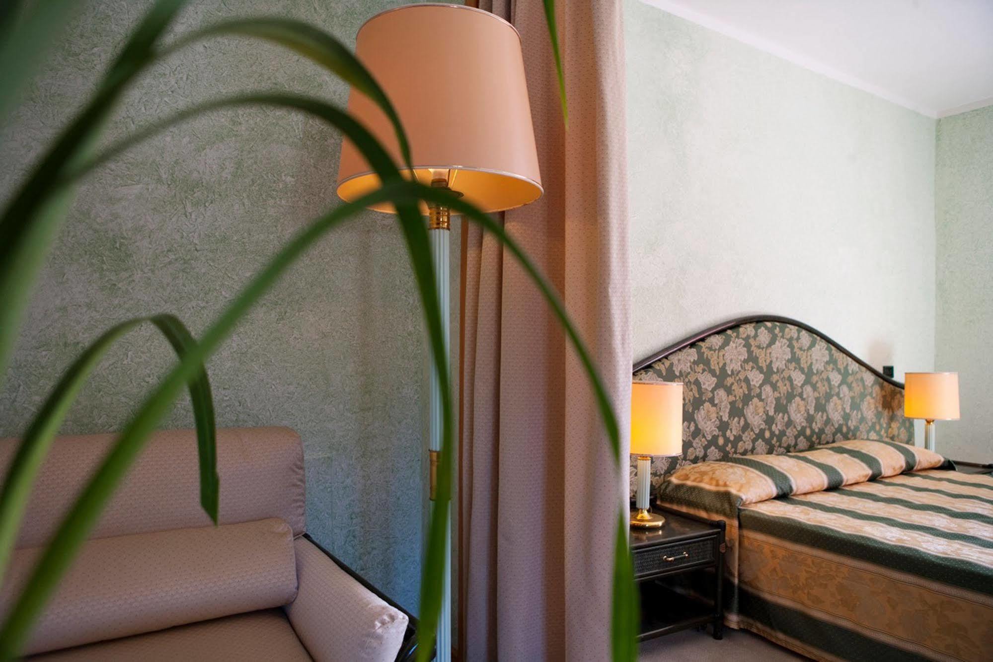 Swiss International Hotel Elba - Il Magnifico Марчана Марина Екстериор снимка