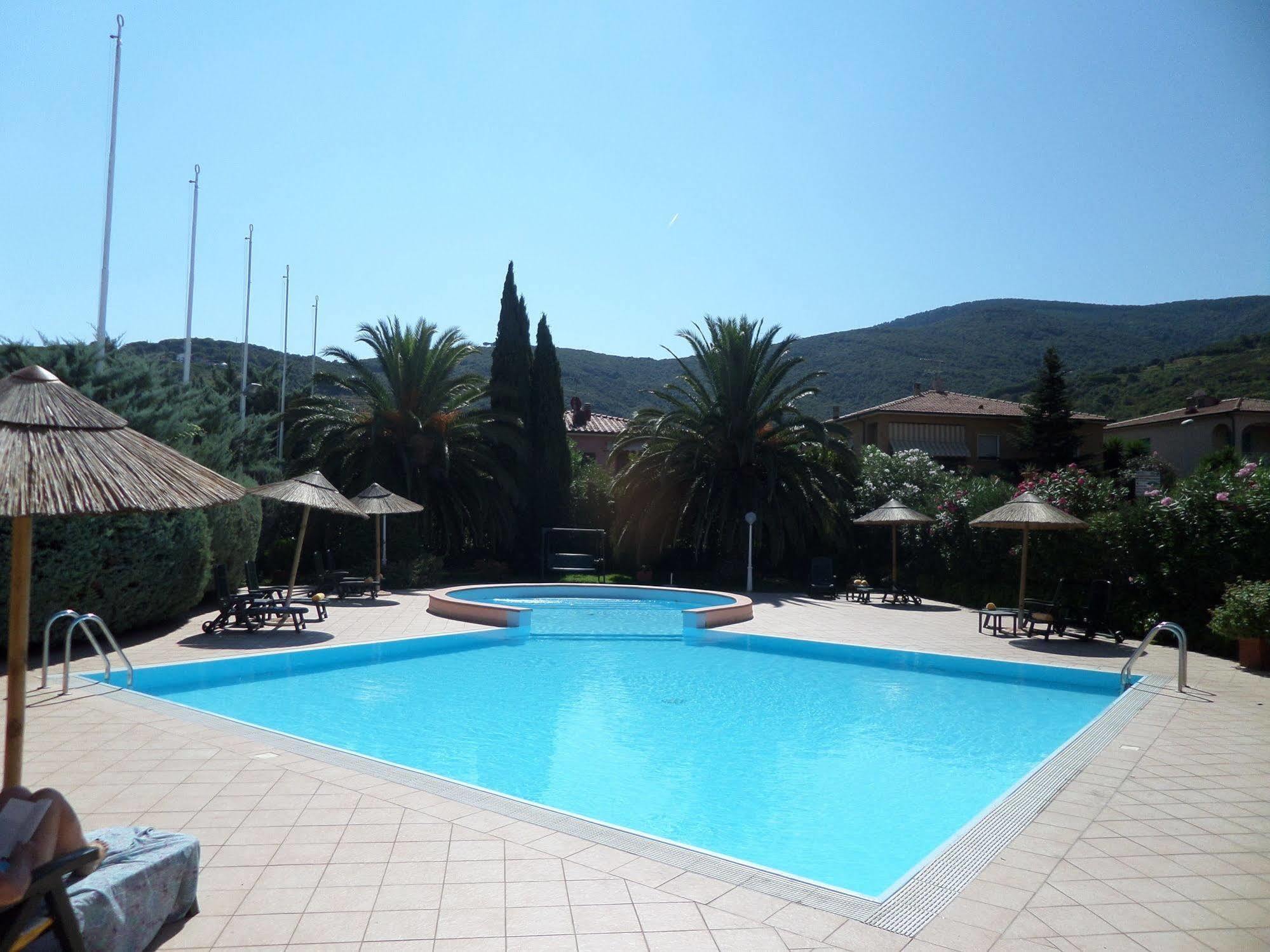 Swiss International Hotel Elba - Il Magnifico Марчана Марина Екстериор снимка